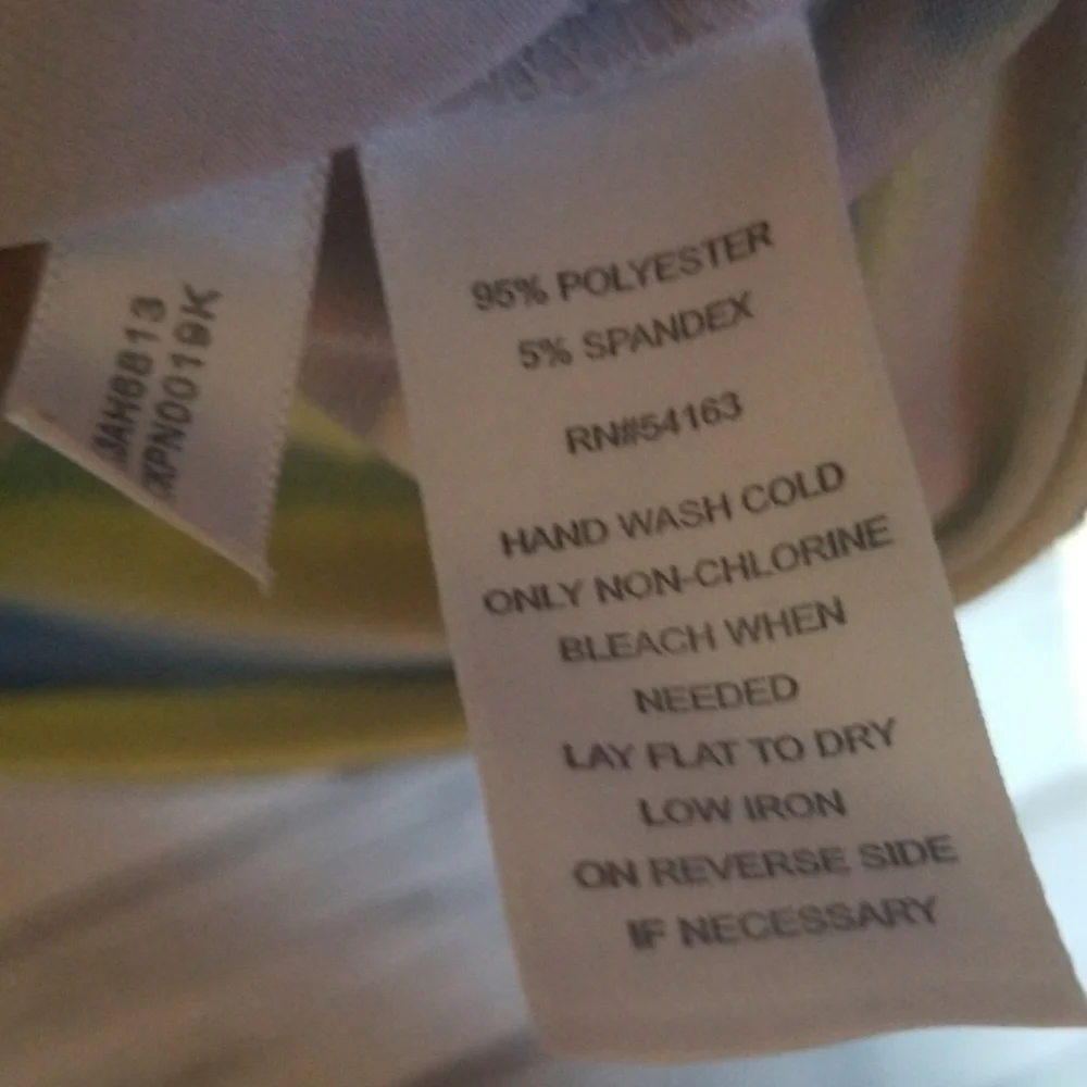Like new Calvin Klein slouch neck sleeveless top L